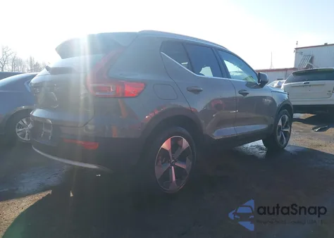 2023 Volvo Xc40 B5 Plus Bright Theme from USA, damaged, VIN YV4L12UN9P2947593